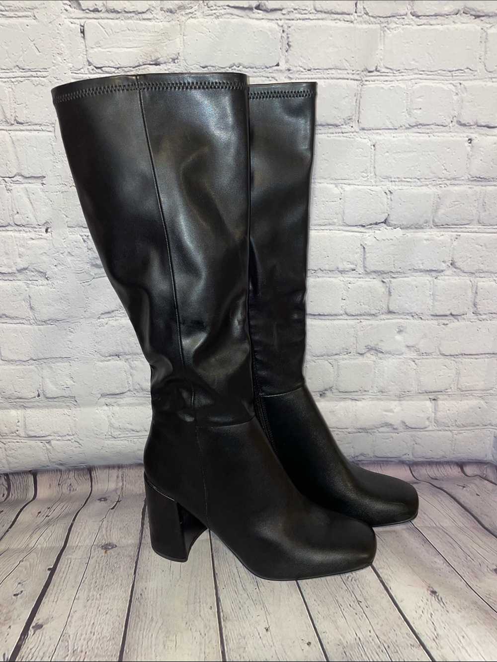 Madden Girl Black Knee-High Block Heel Boots • Sz 9.5